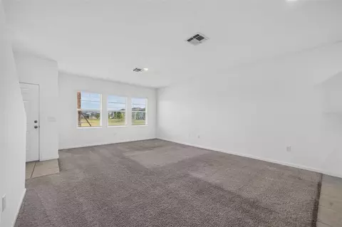 Living - 381 Grand Pine Ln, Saint Cloud, FL 34771 photo 2 of 6