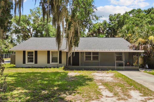 1124 Grant Ave, Mount Dora, FL 32757
