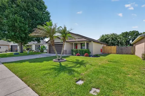 Exterior - 2958 Cool Breeze Cir, Saint Cloud, FL 34769 photo 16 of 17