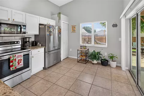 Kitchen - 2958 Cool Breeze Cir, Saint Cloud, FL 34769 photo 1 of 3