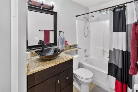 Bath - 2958 Cool Breeze Cir, Saint Cloud, FL 34769 photo 2 of 3