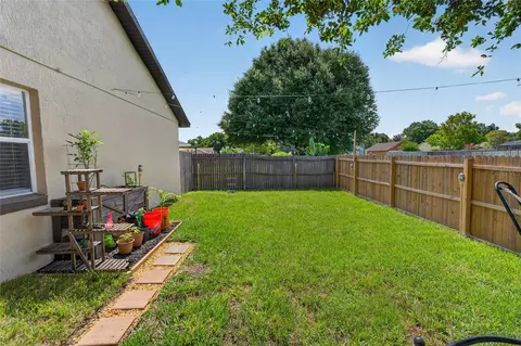 Exterior - 2958 Cool Breeze Cir, Saint Cloud, FL 34769 photo 13 of 17