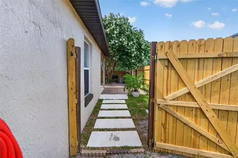 Exterior - 2958 Cool Breeze Cir, Saint Cloud, FL 34769 photo 11 of 17