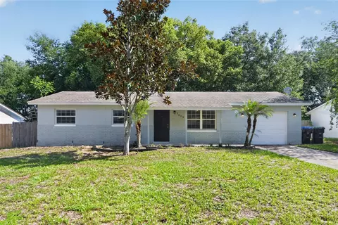 5825 Lullaby Ln, Orlando, FL 32810