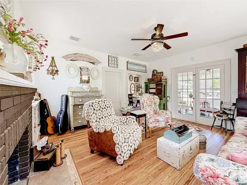 Living - 740 Summit St, Eustis, FL 32726 photo 2 of 4