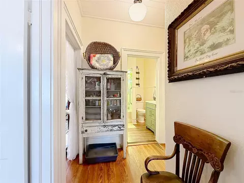 Entry Way - 740 Summit St, Eustis, FL 32726 photo 2 of 2
