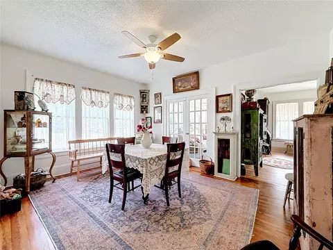 Dining - 740 Summit St, Eustis, FL 32726 photo 2 of 3