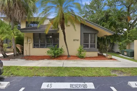 8741 Cleary Blvd, Fort Lauderdale, FL 33324