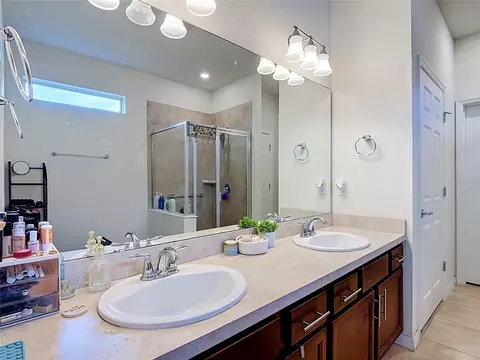 Bath - 2892 Matera Dr, Saint Cloud, FL 34771 photo 1 of 2