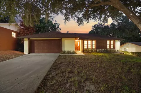 210 N Disston Ave, Clermont, FL 34711
