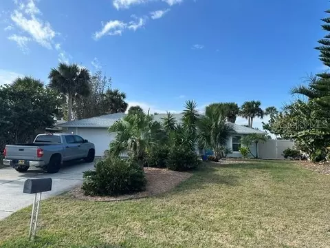 4610 Doris Dr, New Smyrna Beach, FL 32169