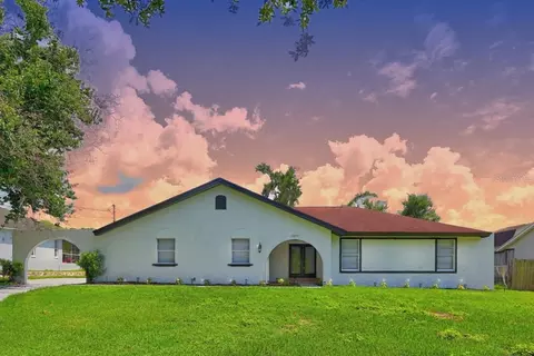 13007 Sydney Rd, Dover, FL 33527