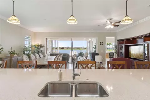 Kitchen - 2665 Meadowedge Loop, Saint Cloud, FL 34772 photo 5 of 8