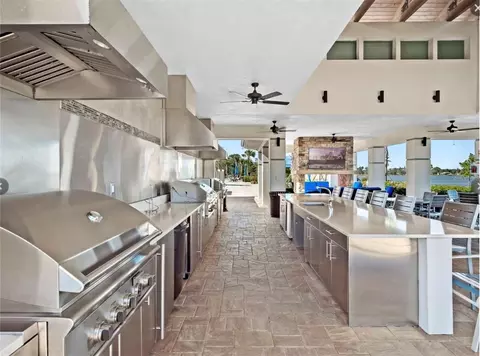 Kitchen - 2665 Meadowedge Loop, Saint Cloud, FL 34772 photo 8 of 8