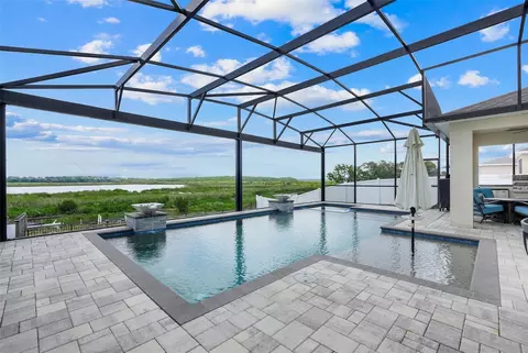 693 Black Eagle Dr, Groveland, FL 34736