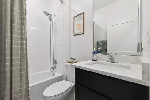 Bath - 3093 Adrian Dr, Ormond Beach, FL 32174 photo 4 of 5
