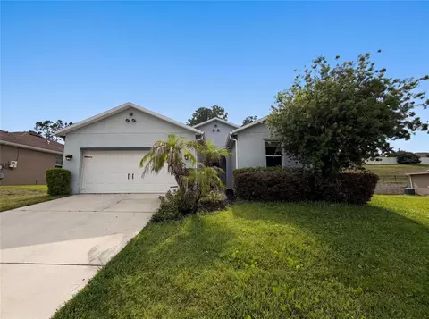 Exterior - 10029 Weathers Loop, Clermont, FL 34711 photo 4 of 5
