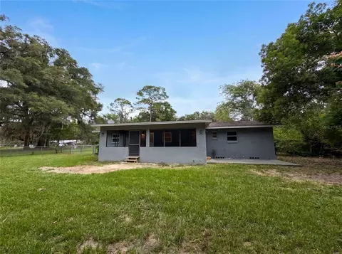 Exterior - 2410 NE 3rd Ave, Ocala, FL 34470 photo 2 of 5
