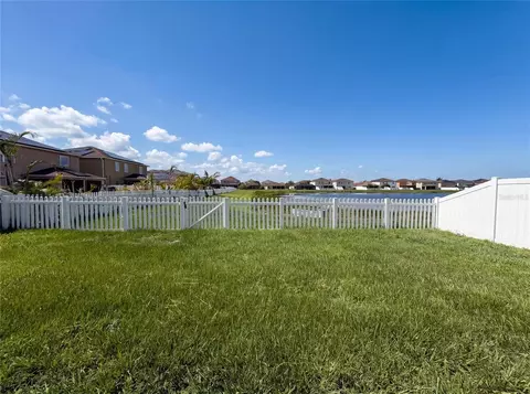 Exterior - 11534 Brighton Knoll Loop, Riverview, FL 33579 photo 2 of 7