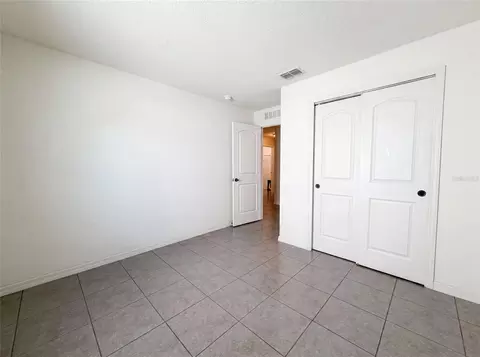 Bedroom - 11534 Brighton Knoll Loop, Riverview, FL 33579 photo 6 of 6