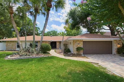 125 Spring Lake Hills Dr, Altamonte Springs, FL 32714