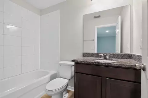 Bath - 16 Spring Loop Ct, Ocala, FL 34472 photo 1 of 2
