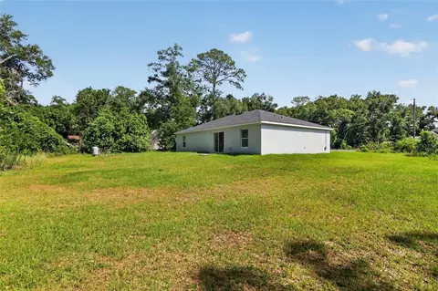 Exterior - 16 Spring Loop Ct, Ocala, FL 34472 photo 6 of 7