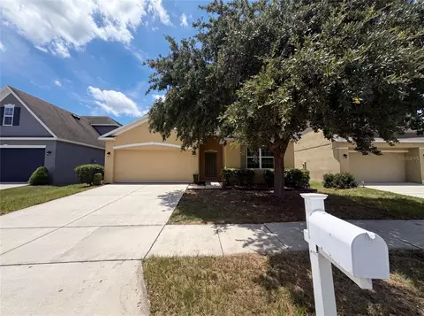 1048 Bethpage Rd, Auburndale, FL 33823