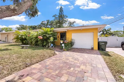 2042 Isabelle St, Largo, FL 33774