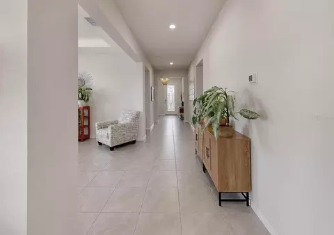 Entry Way - 11043 Tamarack Pl, Parrish, FL 34219 photo 2 of 4