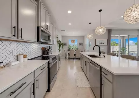 Kitchen - 11043 Tamarack Pl, Parrish, FL 34219 photo 7 of 7