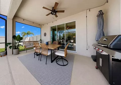 Exterior - 11043 Tamarack Pl, Parrish, FL 34219 photo 9 of 12