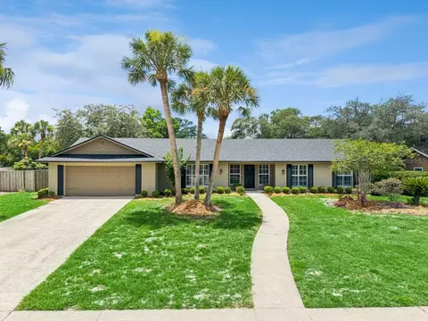 516 Woodview Dr, Longwood, FL 32779