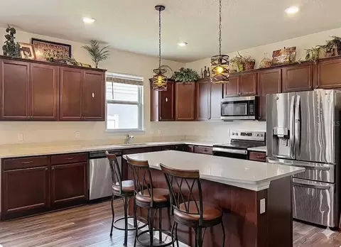 Kitchen - 2610 Hilltop Loop, Apopka, FL 32712 photo 6 of 6