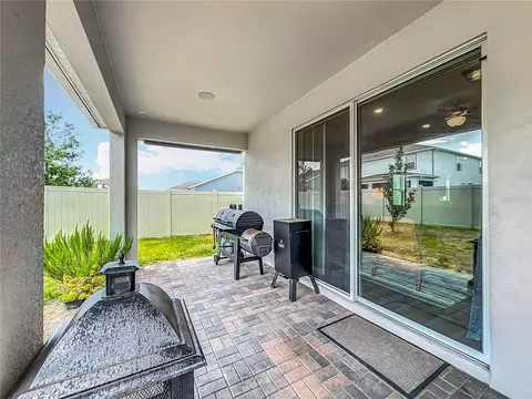 Exterior - 2610 Hilltop Loop, Apopka, FL 32712 photo 8 of 9
