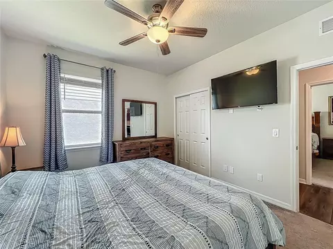 Bedroom - 2610 Hilltop Loop, Apopka, FL 32712 photo 7 of 10