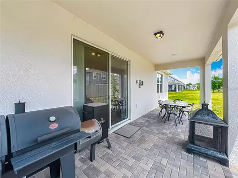Exterior - 2610 Hilltop Loop, Apopka, FL 32712 photo 4 of 9