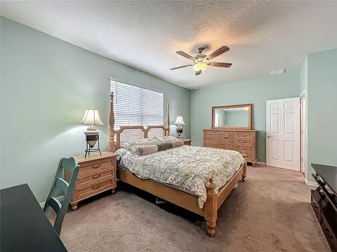 Bedroom - 2610 Hilltop Loop, Apopka, FL 32712 photo 4 of 10