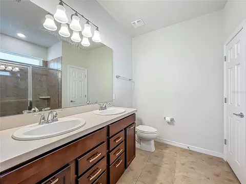 Bath - 2610 Hilltop Loop, Apopka, FL 32712 photo 1 of 5