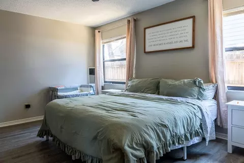 Bedroom - 1707 Whispering Dr E, Largo, FL 33771 photo 6 of 8