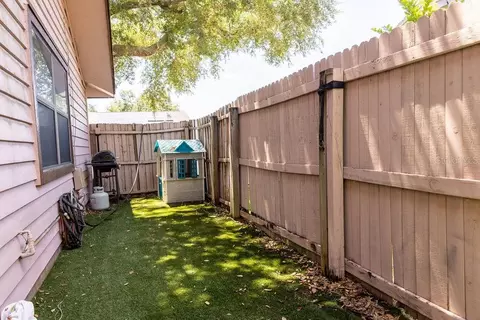 Exterior - 1707 Whispering Dr E, Largo, FL 33771 photo 3 of 8