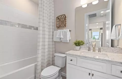 Bath - 2615 Hammock Harbor Ave, Saint Cloud, FL 34771 photo 5 of 5