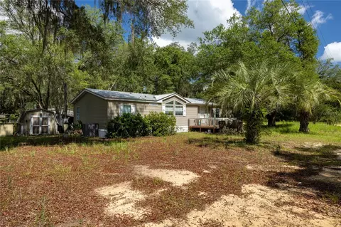 Exterior - 819 Lenore Ave, Interlachen, FL 32148 photo 10 of 10