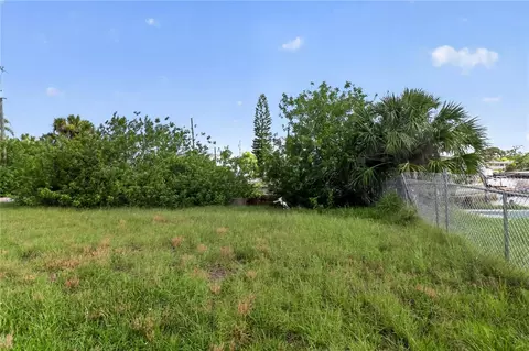 Exterior - 6639 Tower Dr, Hudson, FL 34667 photo 11 of 14