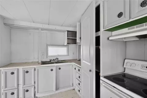 Kitchen - 6639 Tower Dr, Hudson, FL 34667 photo 2 of 2