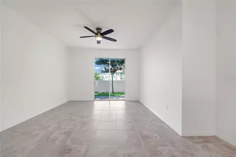 Living - 4824 Poolside Dr, Saint Cloud, FL 34769 photo 2 of 4