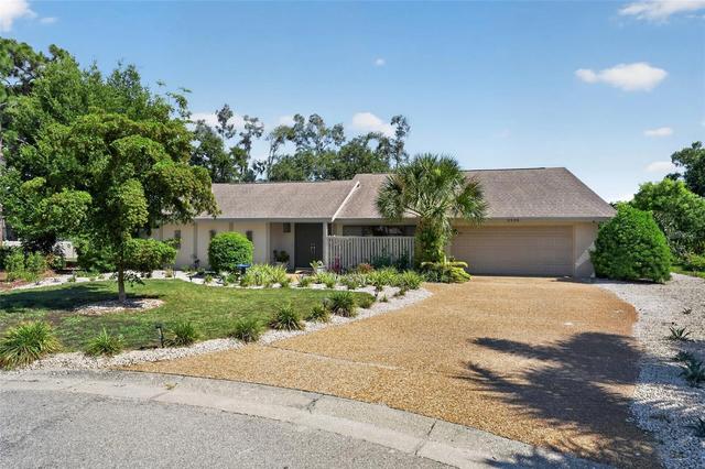 3935 Country View Ln, Sarasota, FL 34233