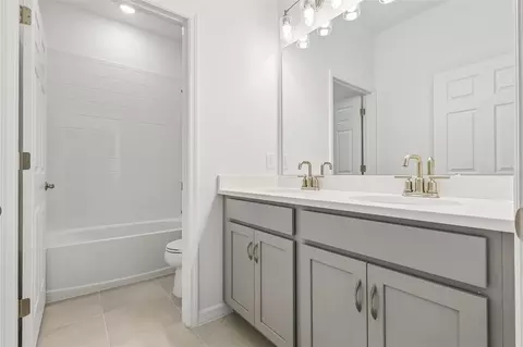 Bath - 2011 Education St, Saint Cloud, FL 34771 photo 1 of 2