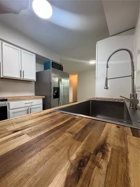 Kitchen - 464 New Meadows Ct, Ocoee, FL 34761 photo 4 of 5