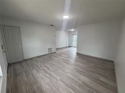 Living - 464 New Meadows Ct, Ocoee, FL 34761 photo 2 of 4